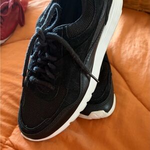 COLE HAAN Black Athletic Mesh/Suede Sneakers